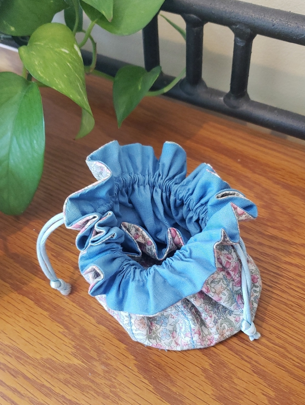 NWOT Floral Jewelry Drawstring Pouch - OS - Picture 4 of 9